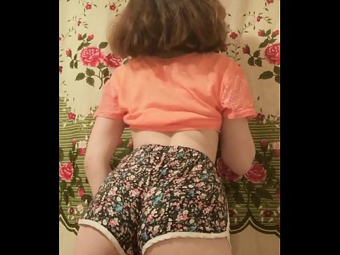 ❤️ Seksikas noor beib strippib oma pükse kaamera ees ära Koduporno at porn et.pornokey.ru ❤